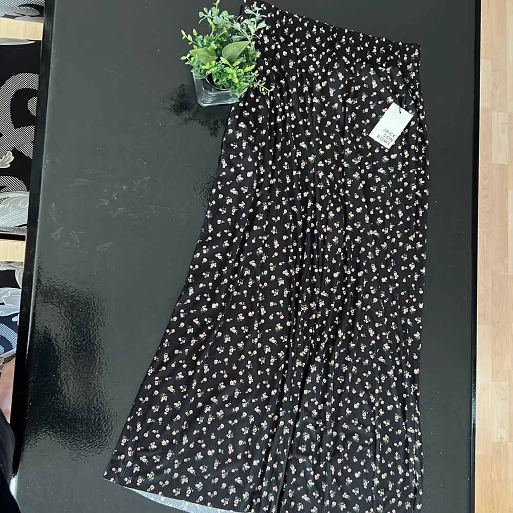 Jackson Rowe wide leg pants